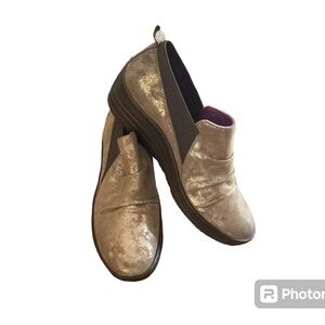 BIONICA womens leather shoes in mint condition size 11M /4572523